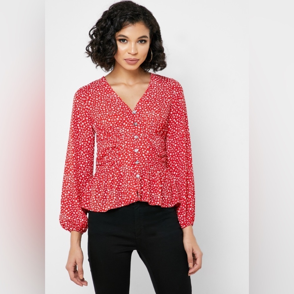 TOPSHOP Side Ruched detail Top Ditsy Floral Prints.